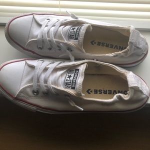 White all star low top converse